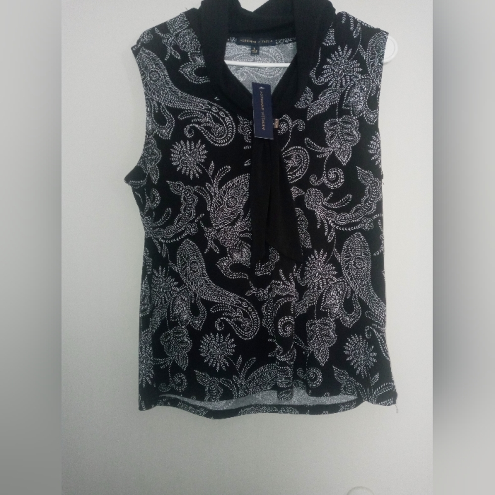 Nwt Adrienne Vittadini size large tank top
